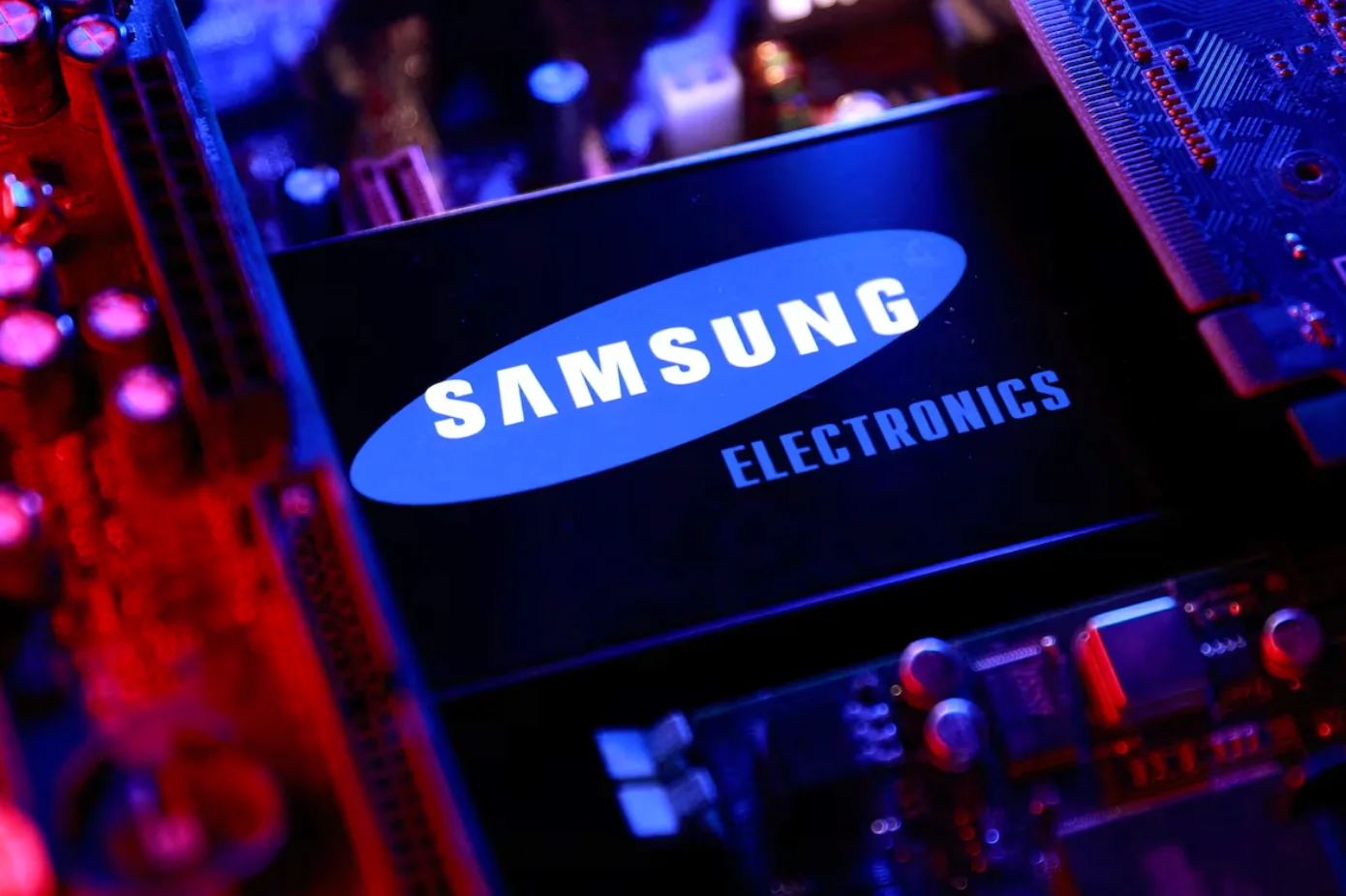Samsung enfrenta huelga masiva de 50.000 trabajadores que amenaza la producción de chips de IA Samsung enfrenta huelga masiva de 50.000 trabajadores que amenaza la producción de chips de IA