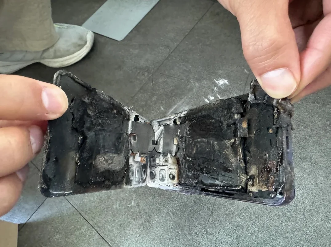 Un Galaxy S24 explota en Corea del Sur: posible fallo de batería bajo investigación